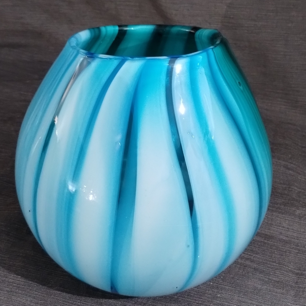 Antheopologie Tonal Lilith Glass Vase ~ Sold Out At Anthropologie, Stunning! - Picture 8 of 15